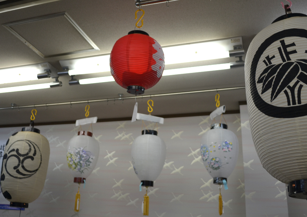 吊提灯｜千葉県提灯制作・販売（弓張提灯/盆提灯/吊提灯/大内行灯/御所提灯/霊前灯）｜野田市上原人形｜埼玉県提灯制作・販売