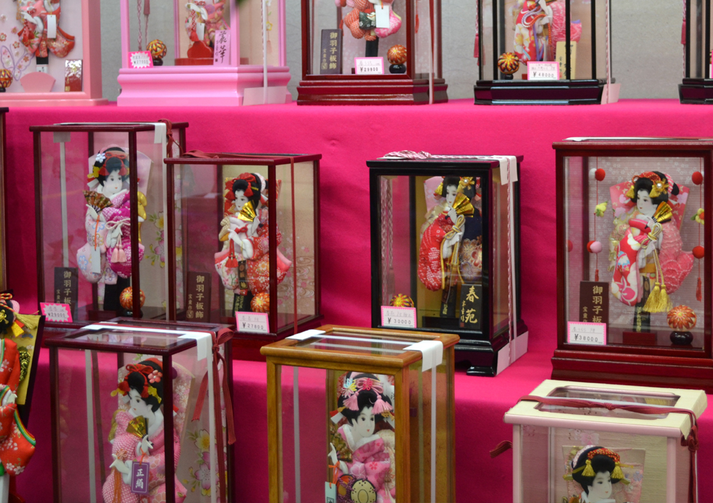 コンパクトケース入り羽子板｜千葉県羽子板販売・破魔弓販売（木目込み/振袖型/プレス/押絵/焼絵/台座）｜野田市上原人形｜埼玉県羽子板販売・破魔弓販売