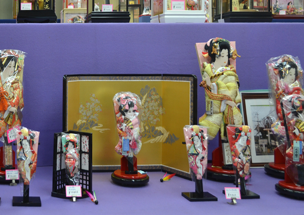 台座羽子板｜千葉県羽子板販売・破魔弓販売（木目込み/振袖型/プレス/押絵/焼絵/台座）｜野田市上原人形｜埼玉県羽子板販売・破魔弓販売