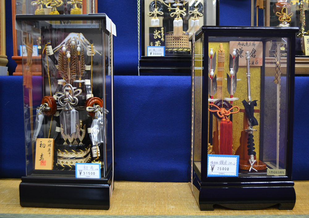 パノラマケース入り破魔弓｜千葉県羽子板販売・破魔弓販売（木目込み/振袖型/プレス/押絵/焼絵/台座）｜野田市上原人形｜埼玉県羽子板販売・破魔弓販売