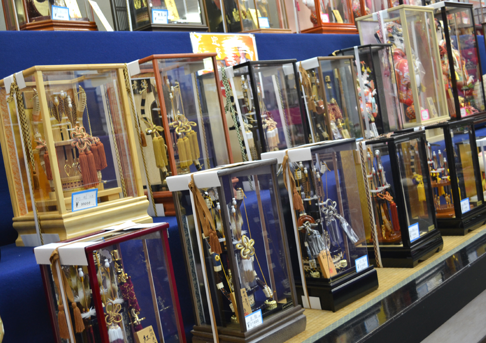 コンパクトケース入り破魔弓｜千葉県羽子板販売・破魔弓販売（木目込み/振袖型/プレス/押絵/焼絵/台座）｜野田市上原人形｜埼玉県羽子板販売・破魔弓販売