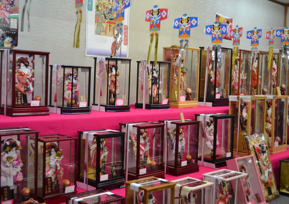 羽子板ページへ｜上原人形｜千葉県野田市の祭提灯/盆提灯/花輪/羽子板/破魔弓/破魔矢/雛人形/五月人形（鎧飾り・兜飾り）/鯉のぼり 販売・制作