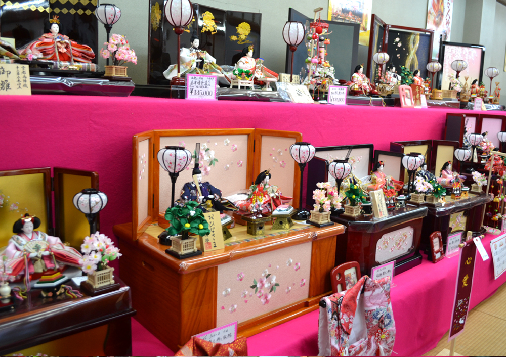台座収納飾り（親王）｜千葉県雛人形販売（七段飾り/五人飾り/親王飾り/木目込雛人形/市松人形/吊るし飾り）｜野田市上原人形｜埼玉県雛人形販売