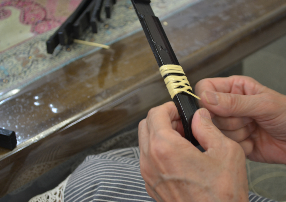 提灯制作｜上原人形｜千葉県野田市の祭提灯/盆提灯/花輪/羽子板/破魔弓/破魔矢/雛人形/五月人形（鎧飾り・兜飾り）/鯉のぼり 販売・制作